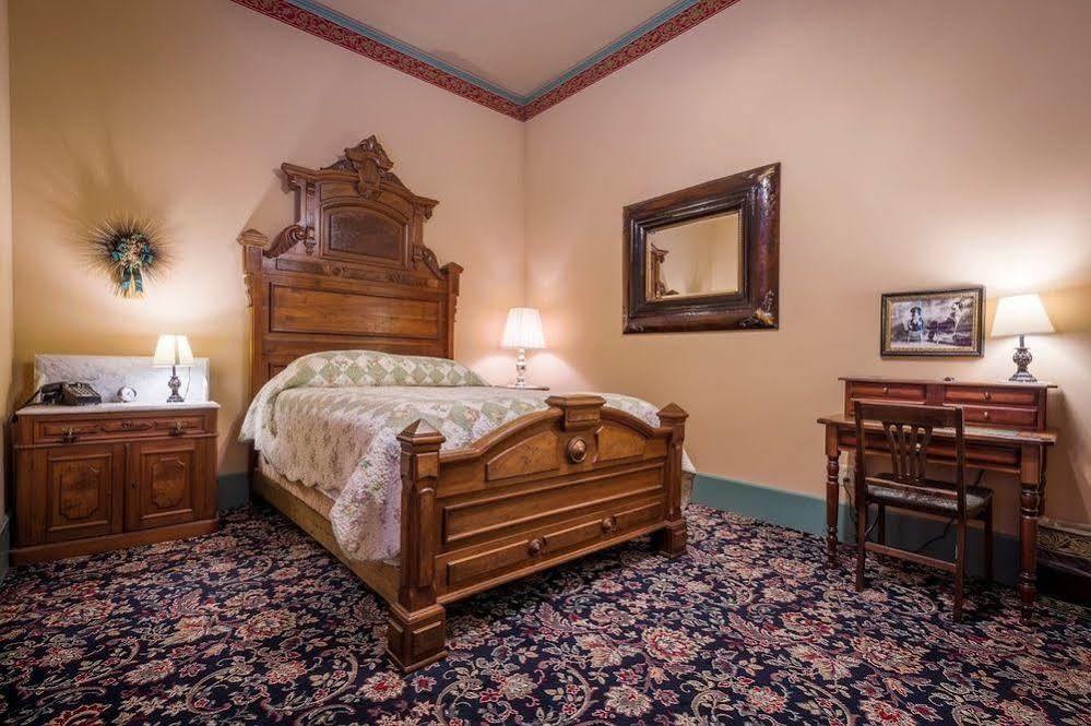 Weinhard Hotel Dayton Экстерьер фото